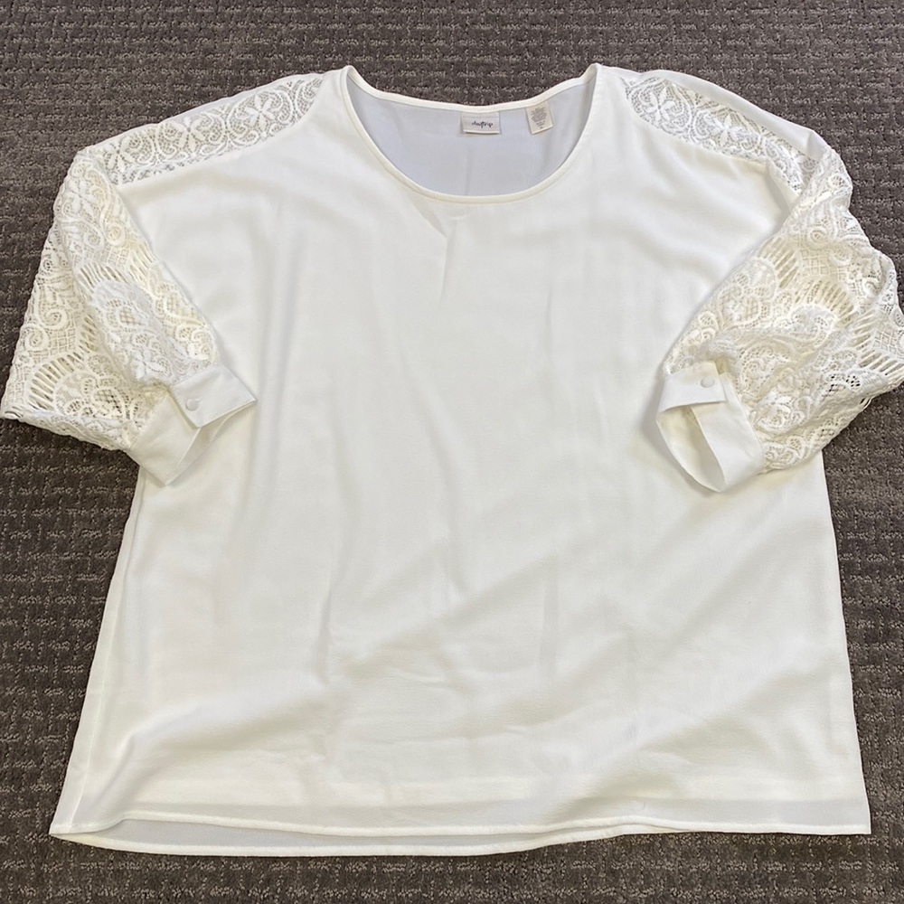Women’s Feminine Blouse with Lace Detailing, XL